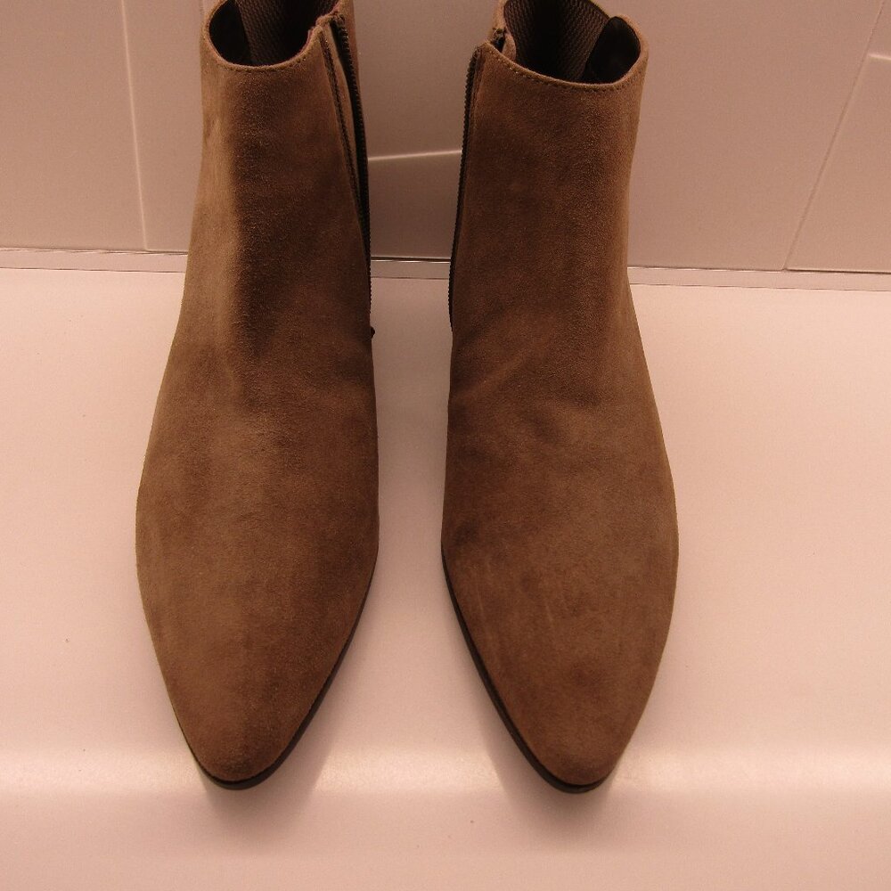 Aquatalia Weatherproof Brown Suede Booties --Made In Italy--- Womens Size 10M